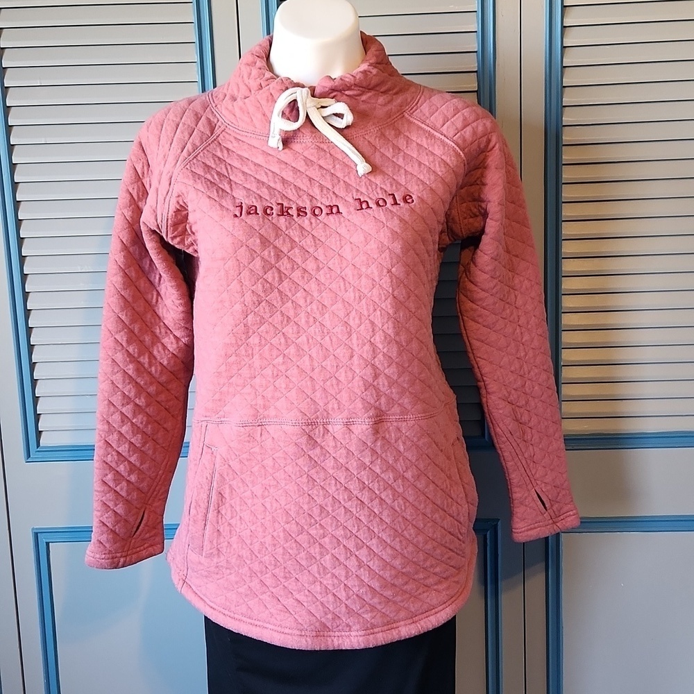 Pink Jackson Hole Quilted Sweater - Picture 2 of 12
